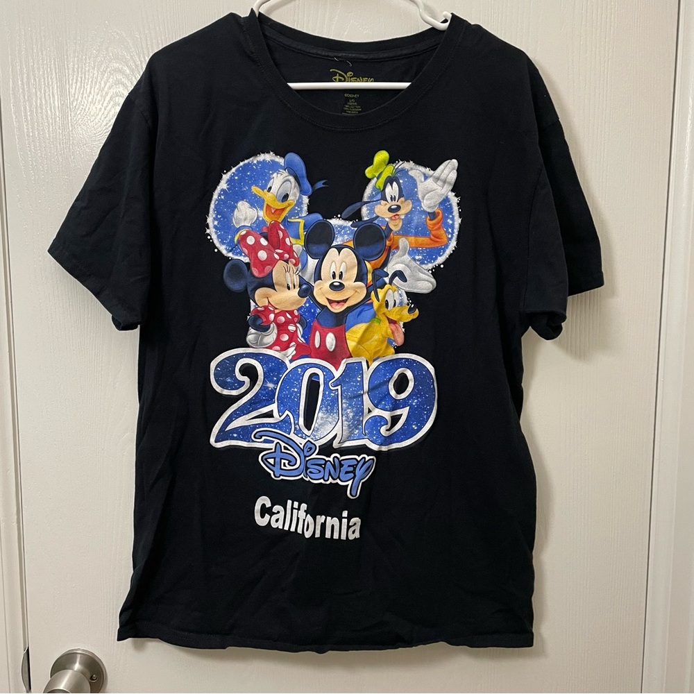2019 Disney California Black Graphic T-shirt 100% Cotton Size Large